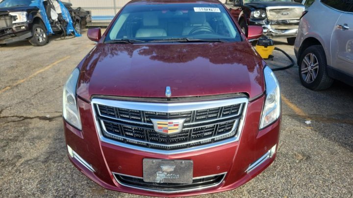 Cadillac XTS  2016