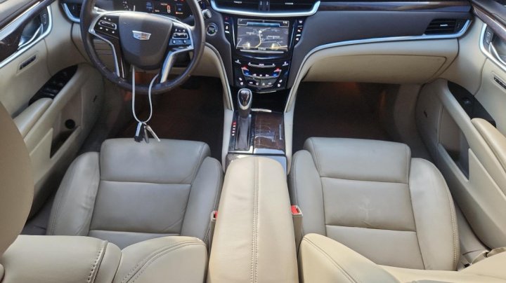 Cadillac XTS  2016