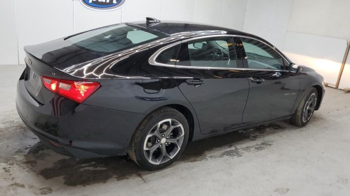 Chevrolet Malibu  2023