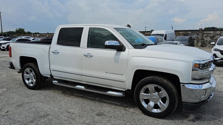 Chevrolet Silverado  2018