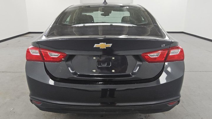 Chevrolet Malibu  2023