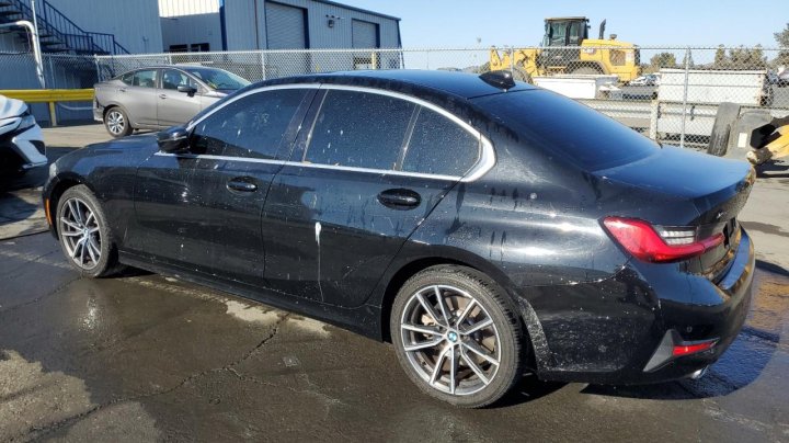 BMW 330XI  2020