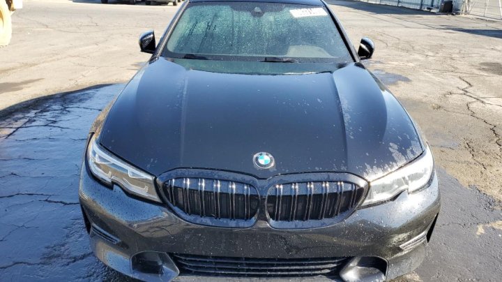 BMW 330XI  2020