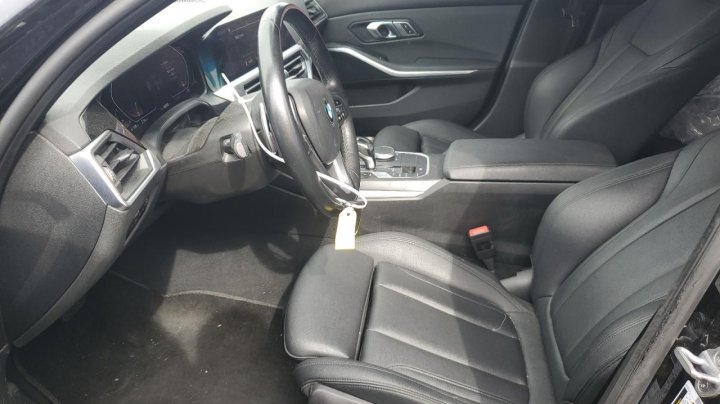 BMW 330XI  2020