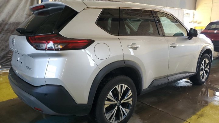Nissan ROGUE  2021