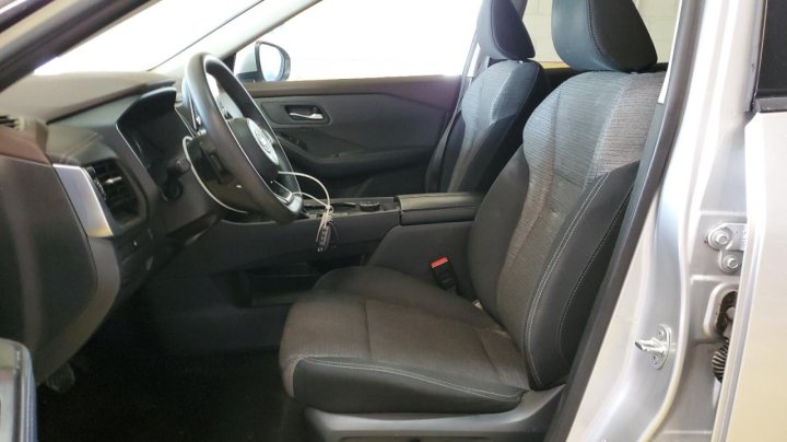 Nissan ROGUE  2021