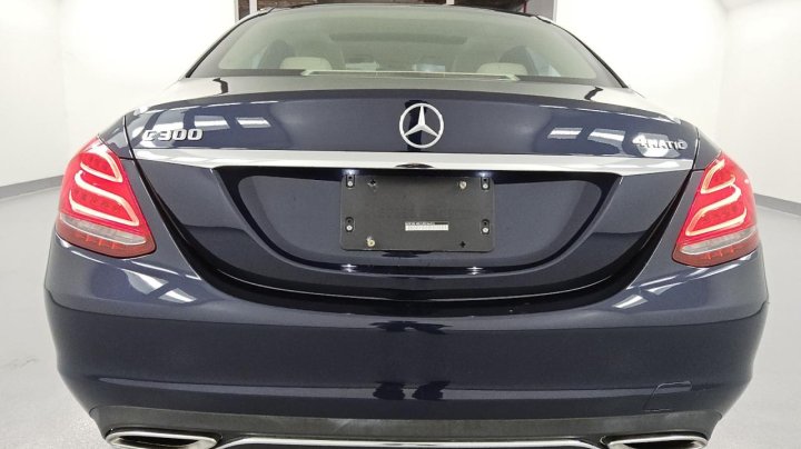 Mercedes-Benz C  2017