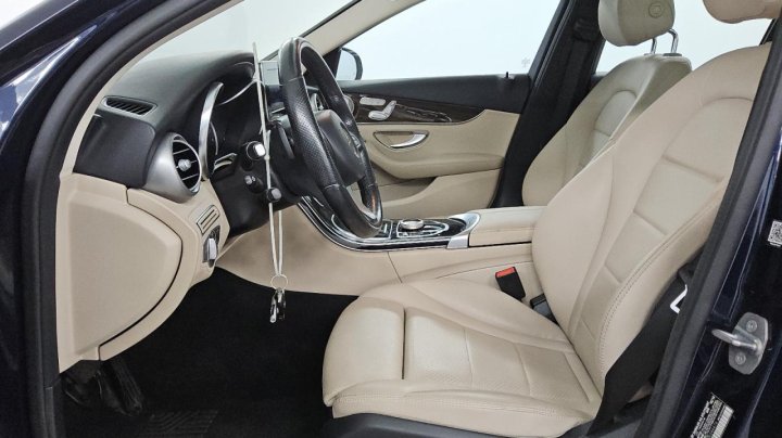Mercedes-Benz C  2017