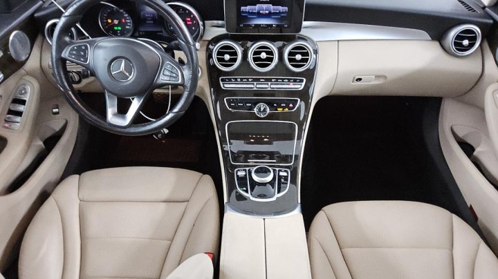 Mercedes-Benz C  2017