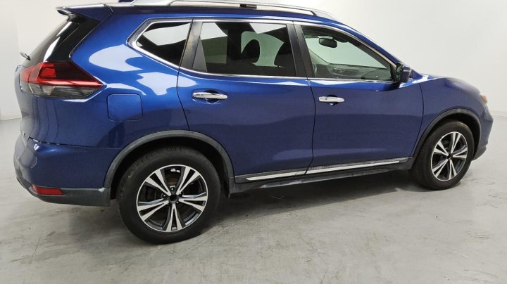 Nissan ROGUE  2018