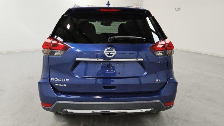 Nissan ROGUE  2018