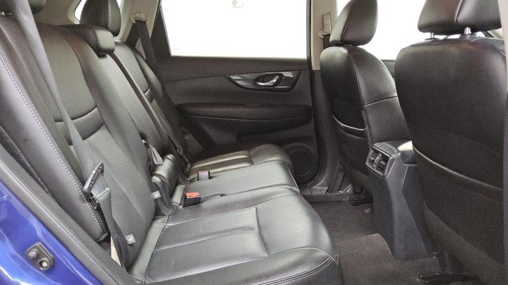 Nissan ROGUE  2018
