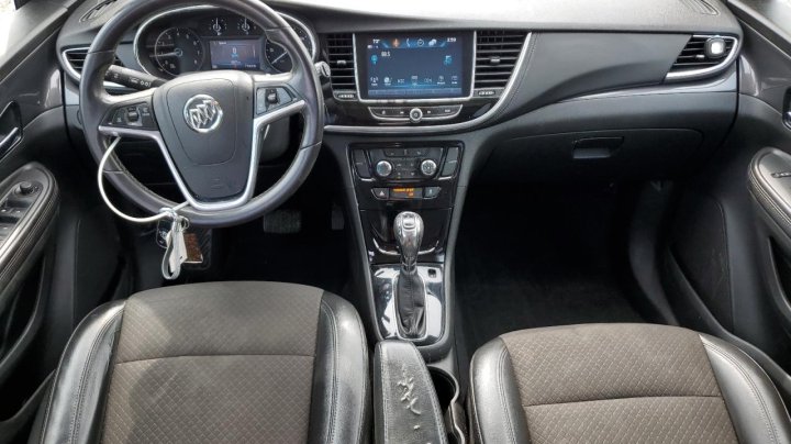 Buick Encore  2021