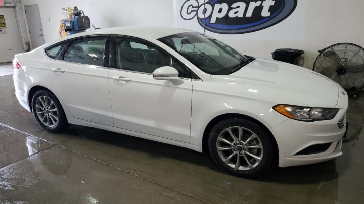 Ford FUSION  2017