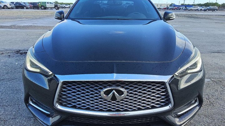 INFINITI Q60  2018