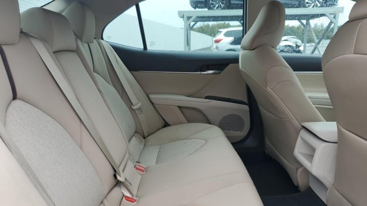 Toyota Camry  2018