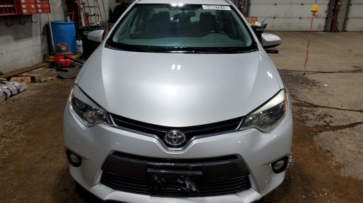 Toyota Corolla  2015