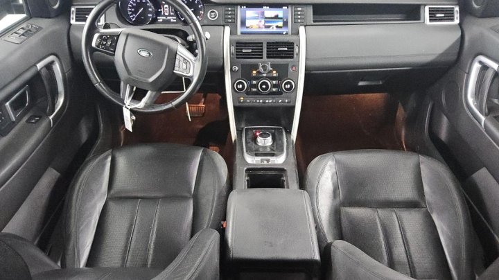 Land Rover Discovery Sport  2016