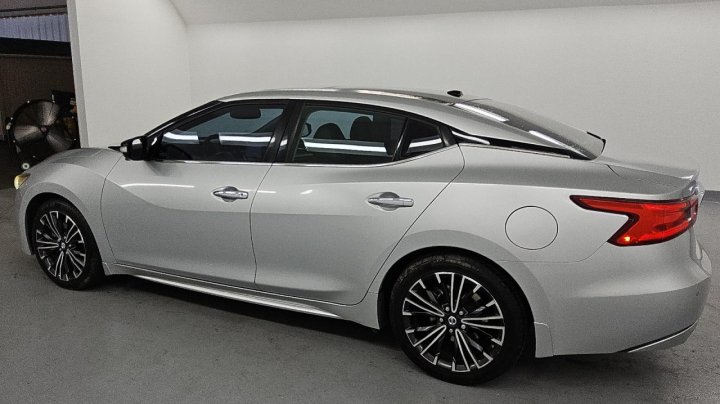 Nissan Maxima  2016