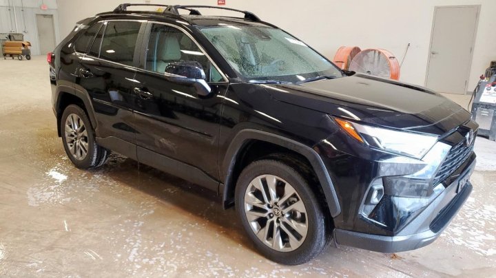 Toyota RAV4  2025