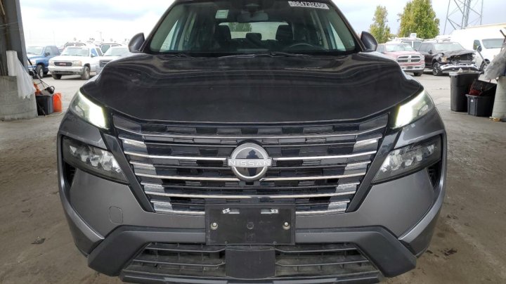 Nissan ROGUE  2024