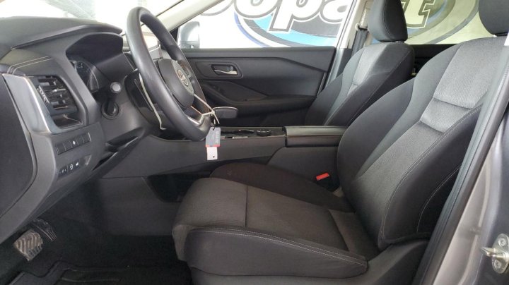 Nissan ROGUE  2024