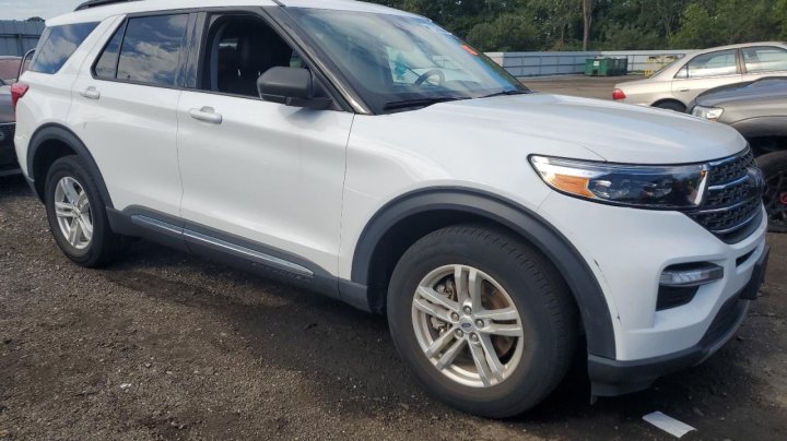 Ford Explorer  2023