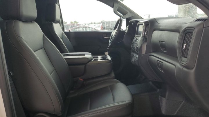 Chevrolet Silverado  2023