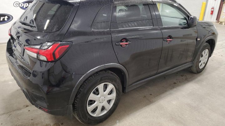 Mitsubishi OUTLANDER SPORT  2023
