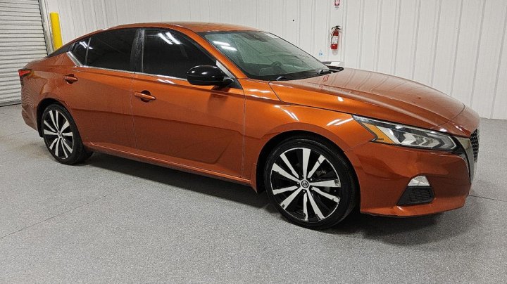 Nissan Altima  2020