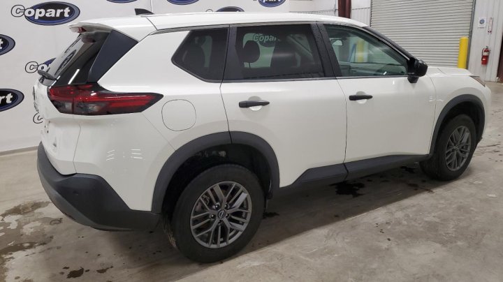 Nissan ROGUE  2023