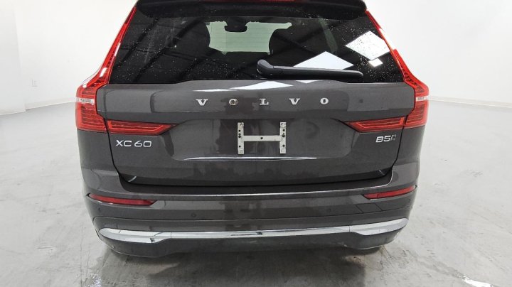 Volvo XC60  2023