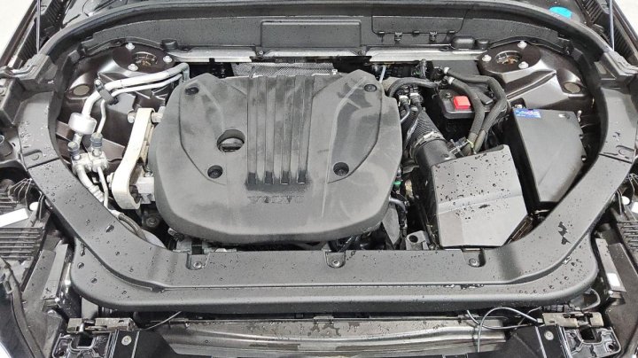 Volvo XC60  2023
