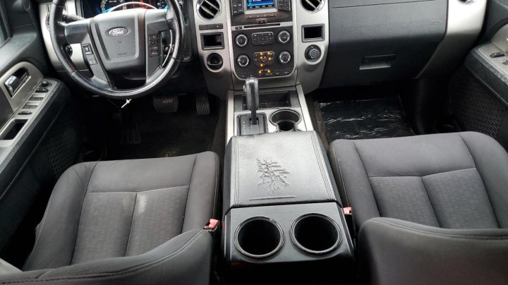 Ford EXPEDITION  2017