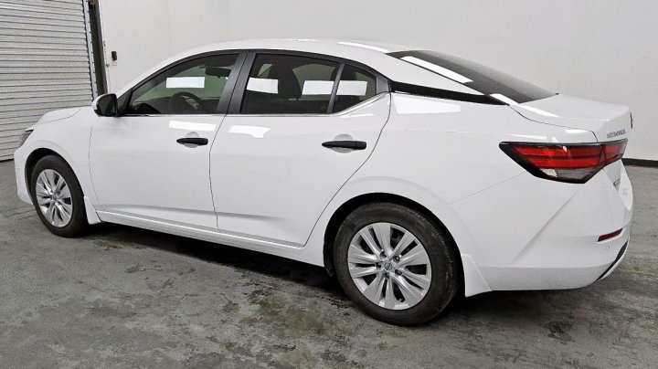 Nissan Sentra  2024