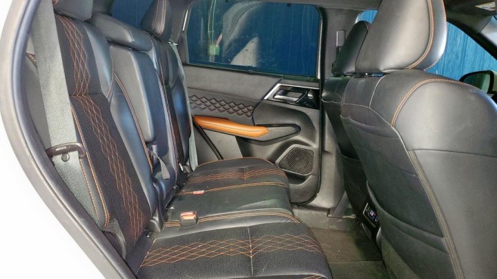Mitsubishi Outlander  2022