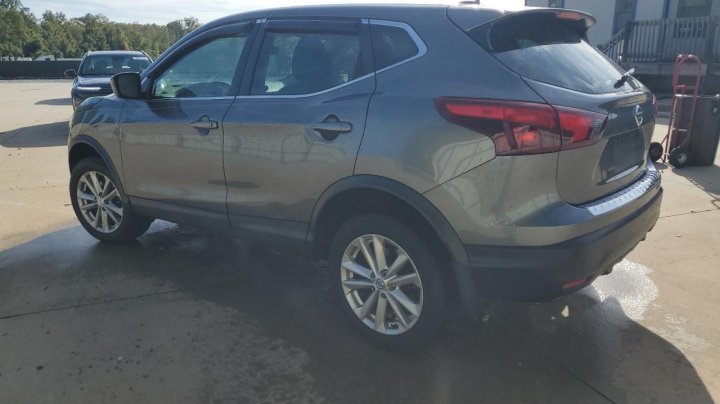 Nissan Rogue Sport  2018