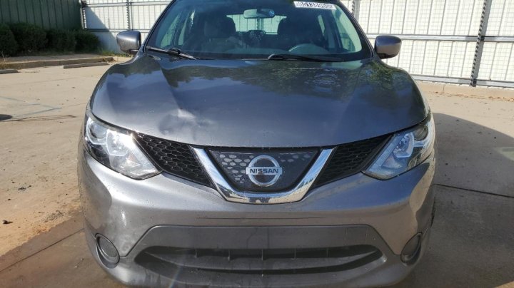 Nissan Rogue Sport  2018