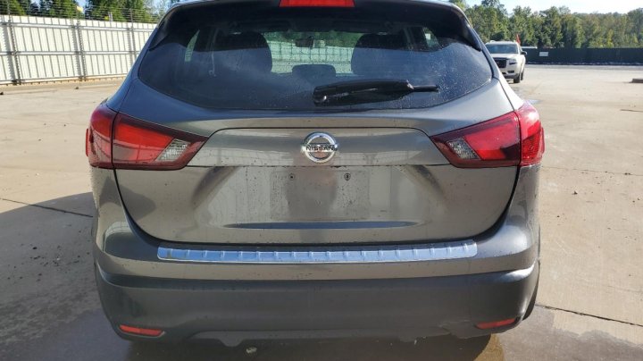 Nissan Rogue Sport  2018