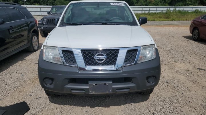 Nissan Frontier  2016