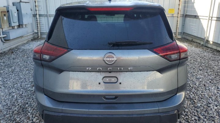 Nissan ROGUE  2024