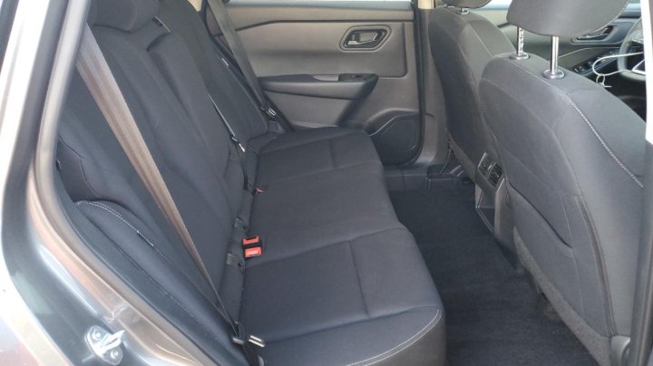 Nissan ROGUE  2024