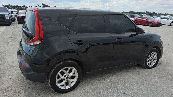 KIA Soul  2021
