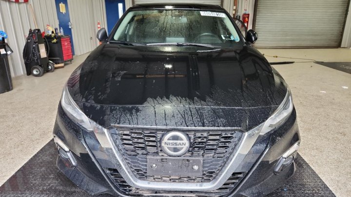 Nissan Altima  2019