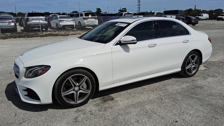 Mercedes-Benz E  2017