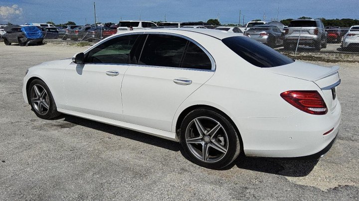 Mercedes-Benz E  2017