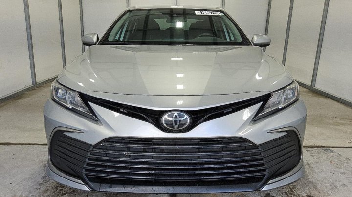 Toyota Camry  2022