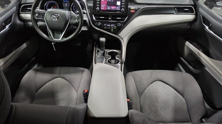 Toyota Camry  2022