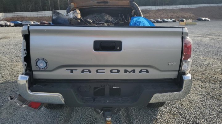 Toyota TACOMA  2023