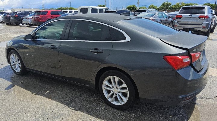Chevrolet Malibu  2016
